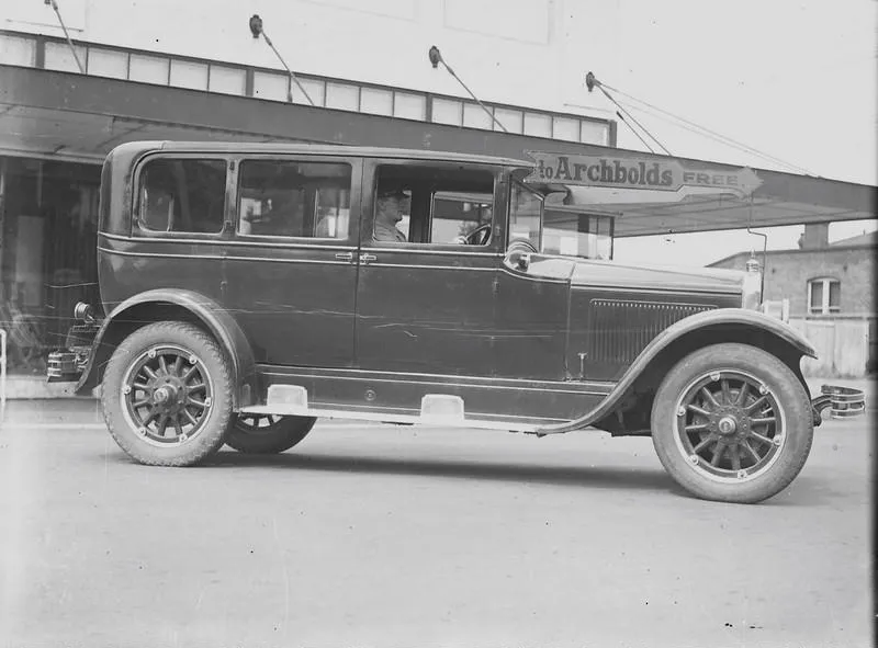 Motor Vehicle, Car. with Chauffeur. Christchurch, Canterbury, New Zealand 8