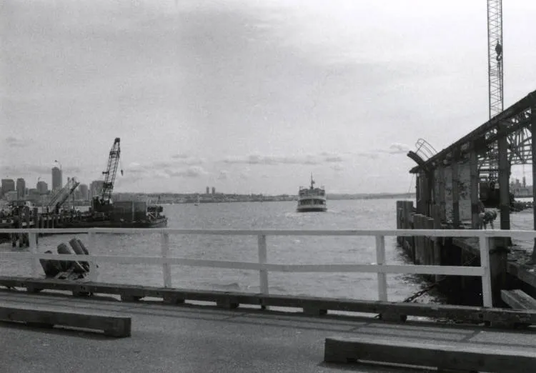 The Kestrel leaving Devonport Wharf.
