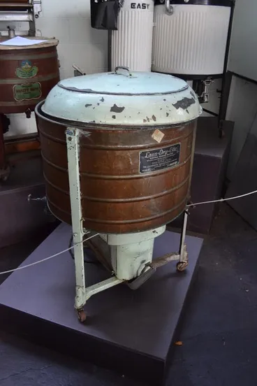 Image: Washing Machine Laun-Dry-Ette