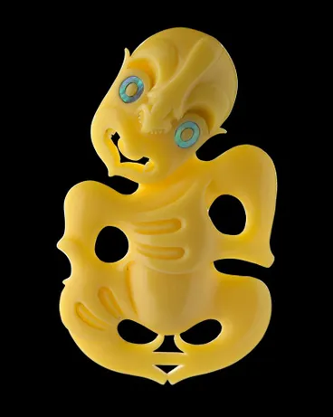 Image: Hei tiki (pendant in human form)