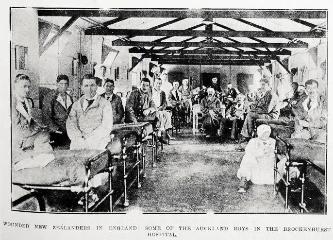 Wounded New Zealanders in England: Some of the Auckland boys in the Brockenhurst Hospital