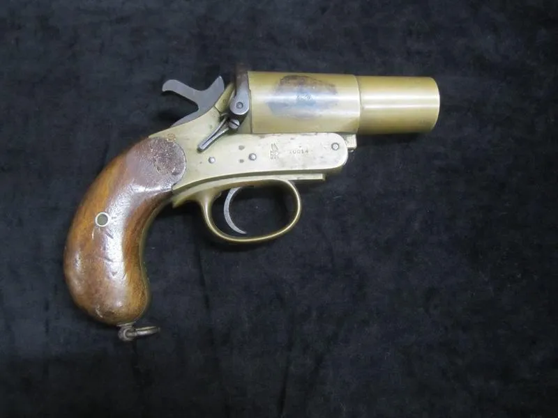 Verey flare pistol