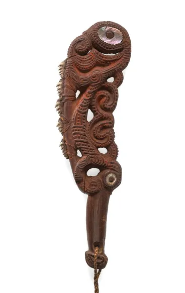 Image: Maripi (shark-tooth knife)