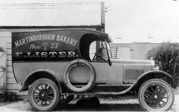 E. Lister, Martinborough Bakery delivery truck Image: E. Lister, Martinborough Bakery delivery truck
