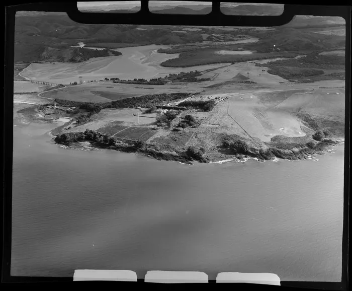 Waitangi Treaty House and grounds, Waitangi