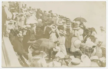 Image: Postcard, Boat Leaving Wairoa