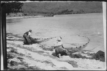 Image: Men of the Dellabarca family, fishing at Lowry Bay, Eastbourne, Lower Hutt