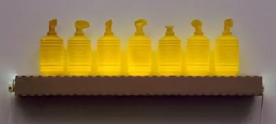 Seven Yellow Cloroval, Easter Island