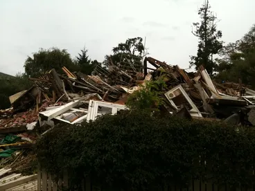 Image: Earthquake damage