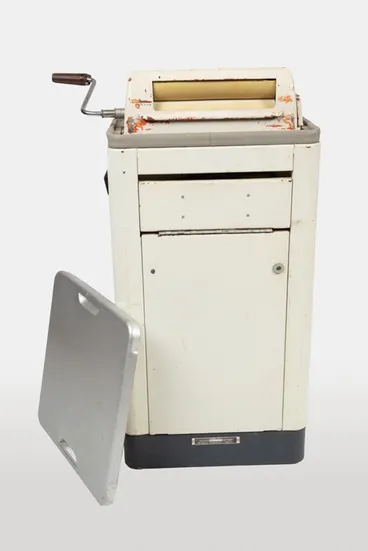 Image: Washing Machine, Hoover Model 0319