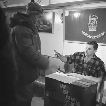 Image: Voting in the General Election November 1966