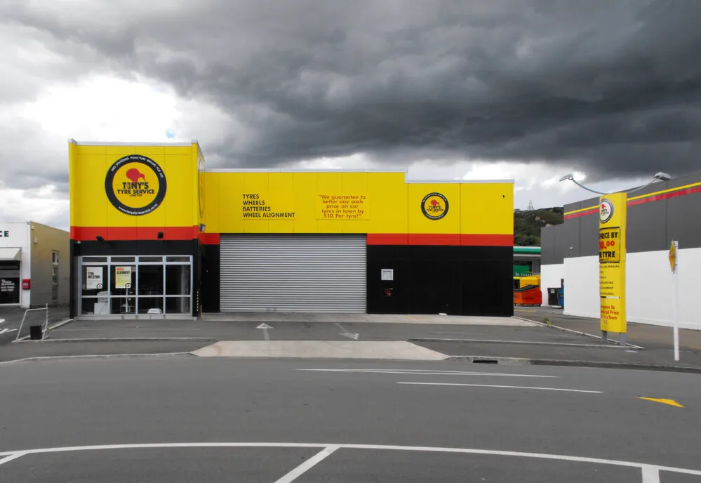 King Street, east side; No. 6; Tony's Tyre Service
