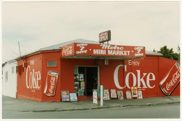 Image: Metro Mini Market on Lincoln Road