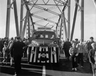 Image: The new Auckland Harbour Bridge open to pedestrians.