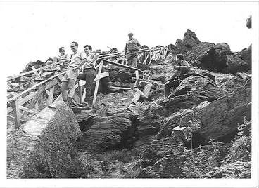 Image: A railway to bring heavy items up the hill