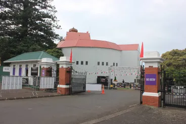 The Pop-up Globe at Ellerslie Racecourse, 2017 Image: The Pop-up Globe at Ellerslie Racecourse, 2017