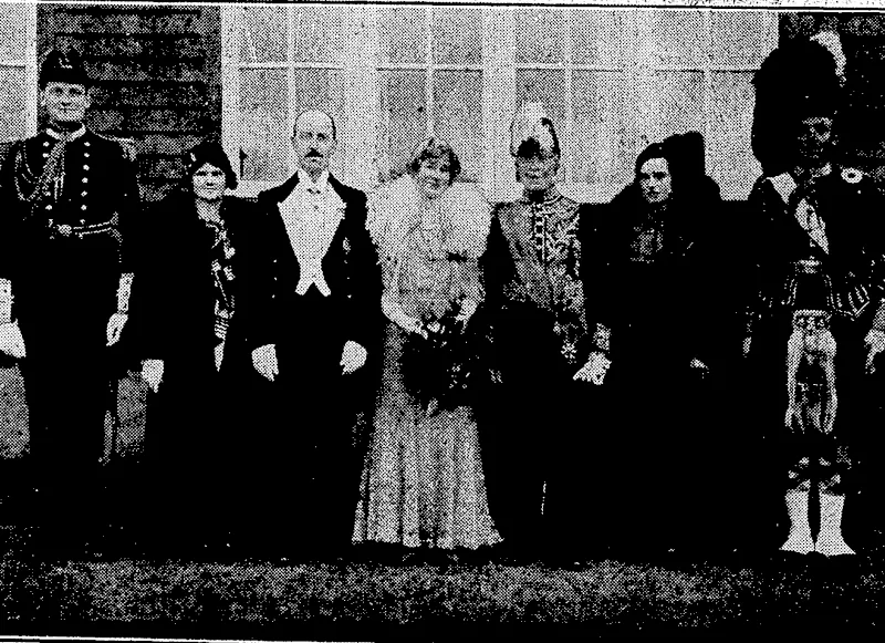 v -' '' .v , * • ' ' S. P. Andrew Photo. VAT GOVERNMENT riOUSE AFTER THE OPENING OF PARLIAMENT.-From left}-LklUemnt jr. £, Elworthy, R.N., Lady Day, Sir Cecil Day, their Excellencies Lady Bledisloe and the Governor-General, ' Miss Jean Batten, and Captain J. W. Tweedie, A.D.C. (Evening Post, 30 June 1934)