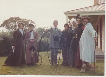 Howick Historical Society members at Bell House. Image: Howick Historical Society members at Bell House.