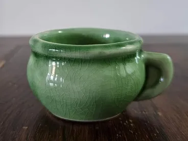 Image: Sales sample miniature chamberpot