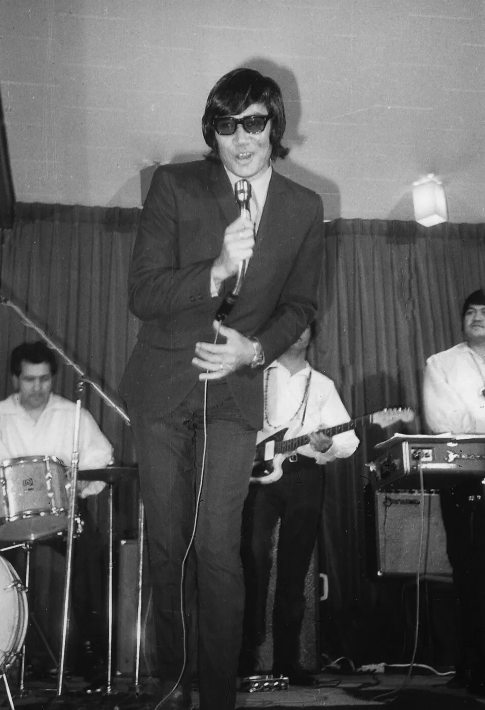 Eddie Lowe at Mayfair Hotel