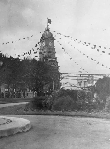 Image: Palmerston North Post Office decorated for the visit of Prince of Wales