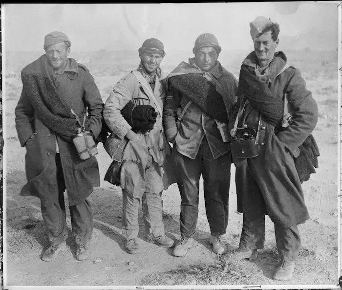 Part of NZ motorised infantry unit forced to walk to safe territory in Libya, World War II
