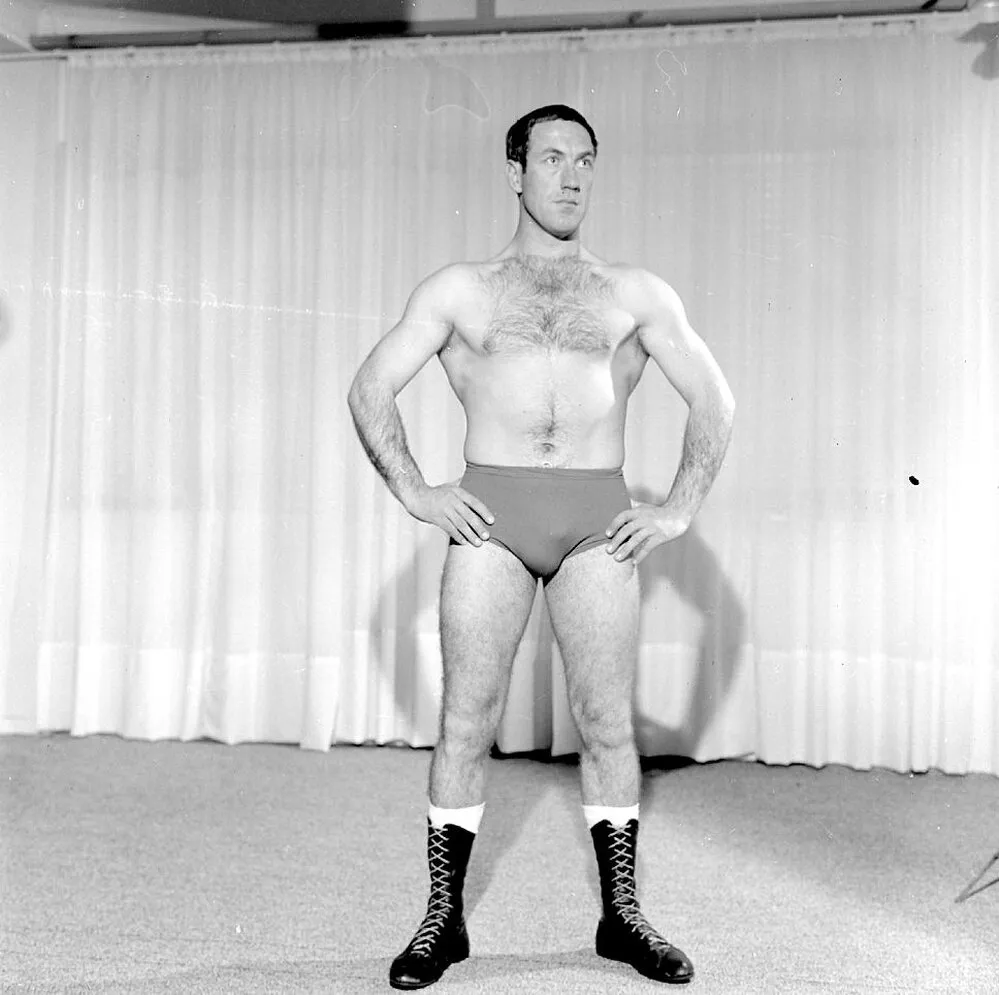 Tiger Taylor, wrestler. [P1-6045-8435]
