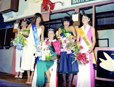 Image: Miss Golden Shears contestants 1981 : digital image