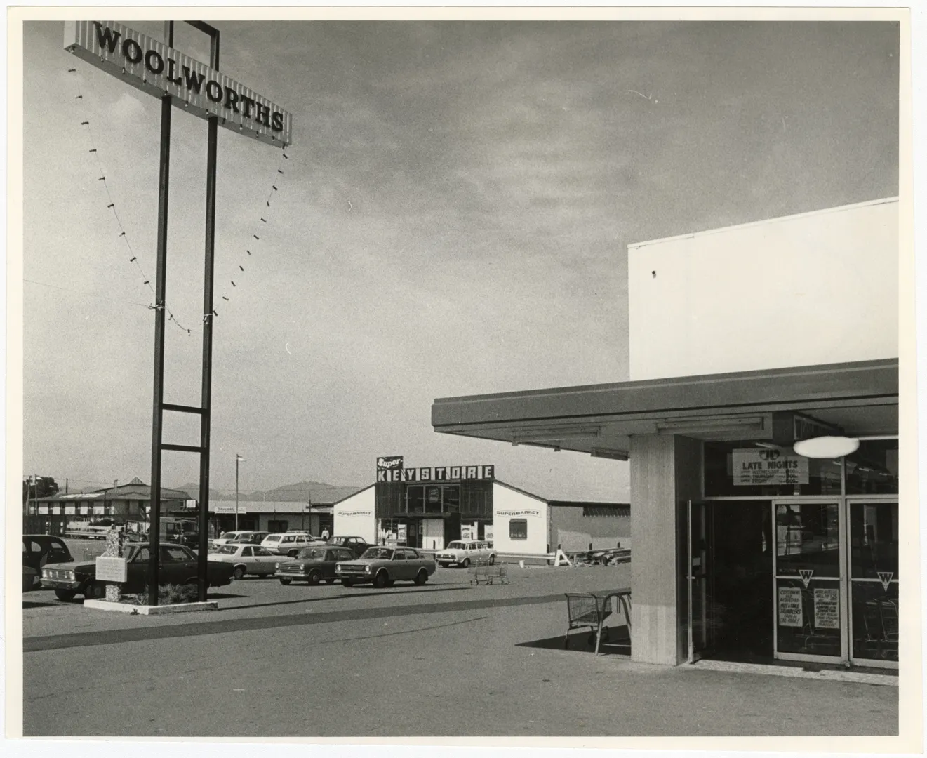 Woolworths and Keystore supermarkets, Hornby