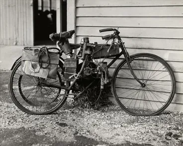 Image: Richard Pearse’s motorised bicycle
