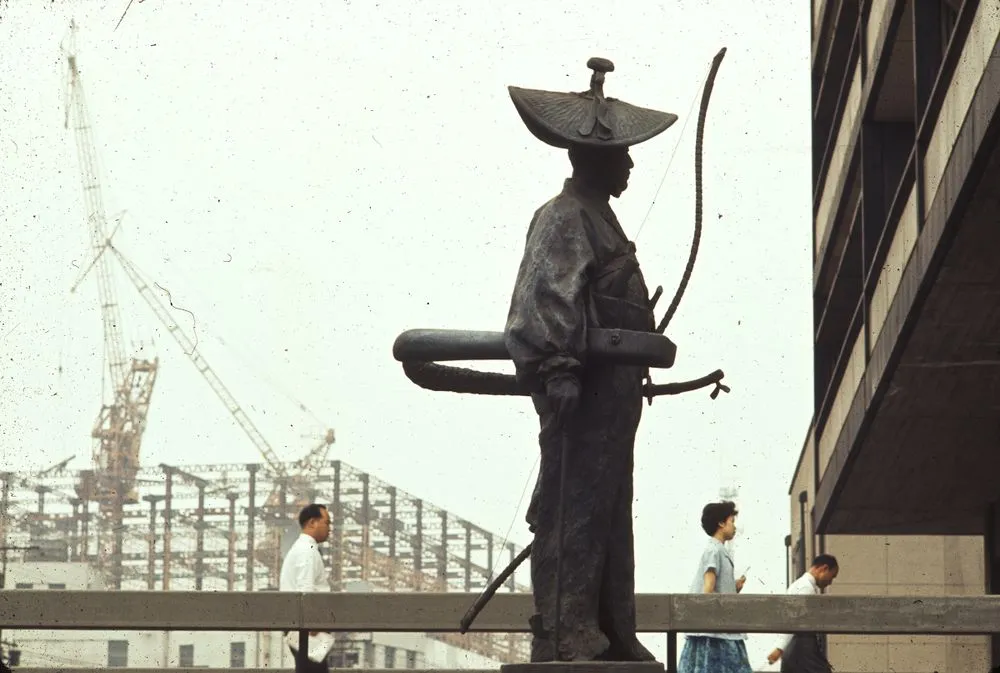 Japan Series: Tokyo Sculpture