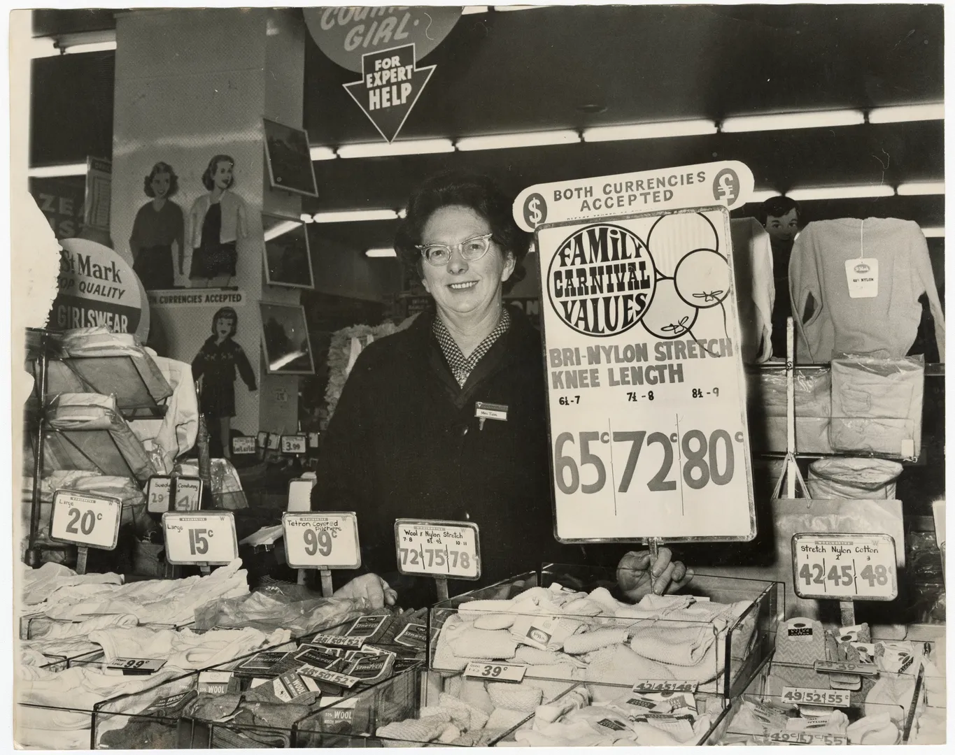 Changeover to decimal currency sign at Woolworths
