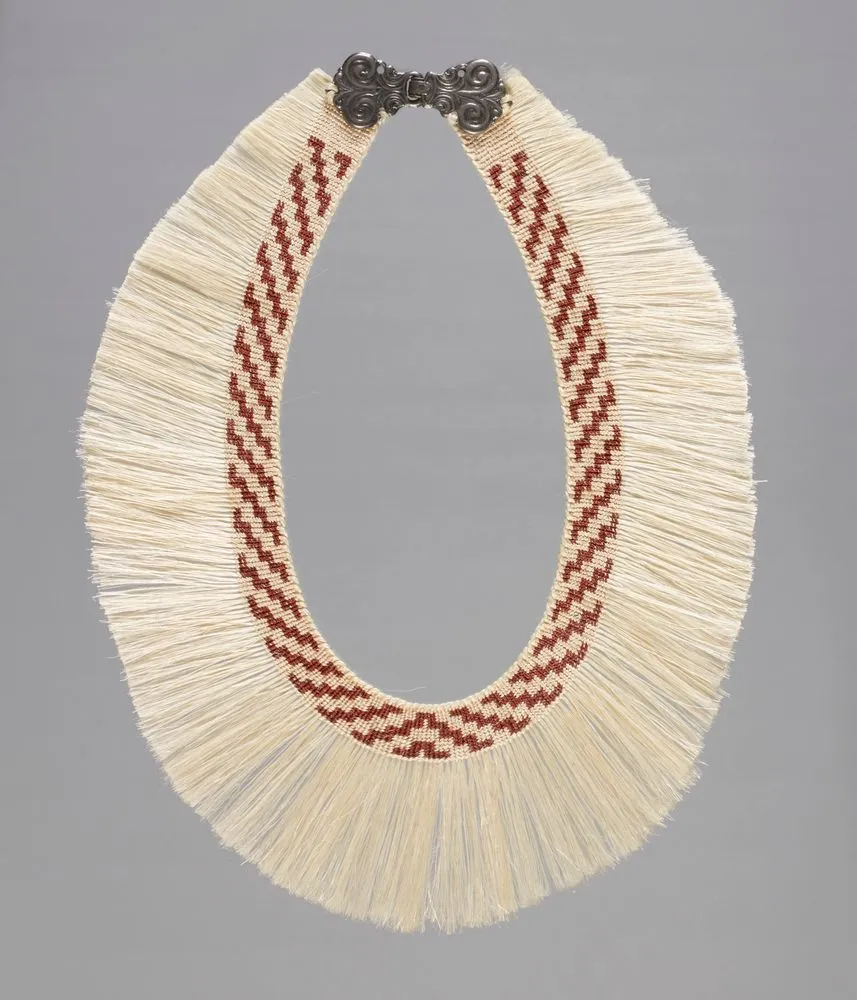 Hei-taaniko (necklace)