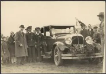 Image: Charles Ulm and Charles Kingsford Smith with car in which they toured Wellington, September 1928 / Crown Studios