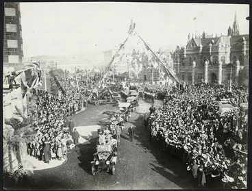 Image: Public reception for Edward Prince of Wales, Dunedin, New Zealand
