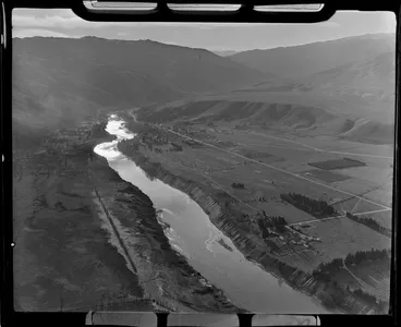 Image: Clutha River at Clyde, Central Otago