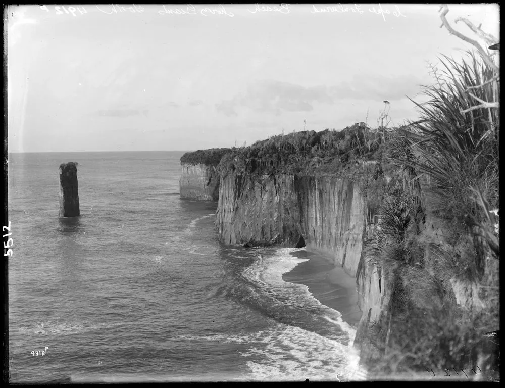 Cape Foulwind Beach, showing Giant's Tooth