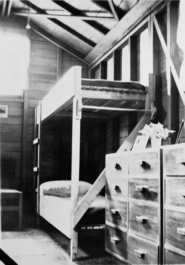 Image: WAAF women in Wellington