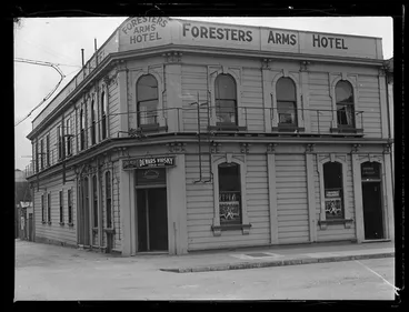 Image: Forester's Arms Hotel, Wellington