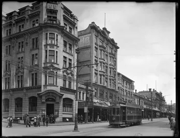 Image: Queen Street, Auckland Central, 1919