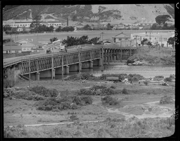 The old pipe bridge across the Hutt River, Petone, Lower Hutt