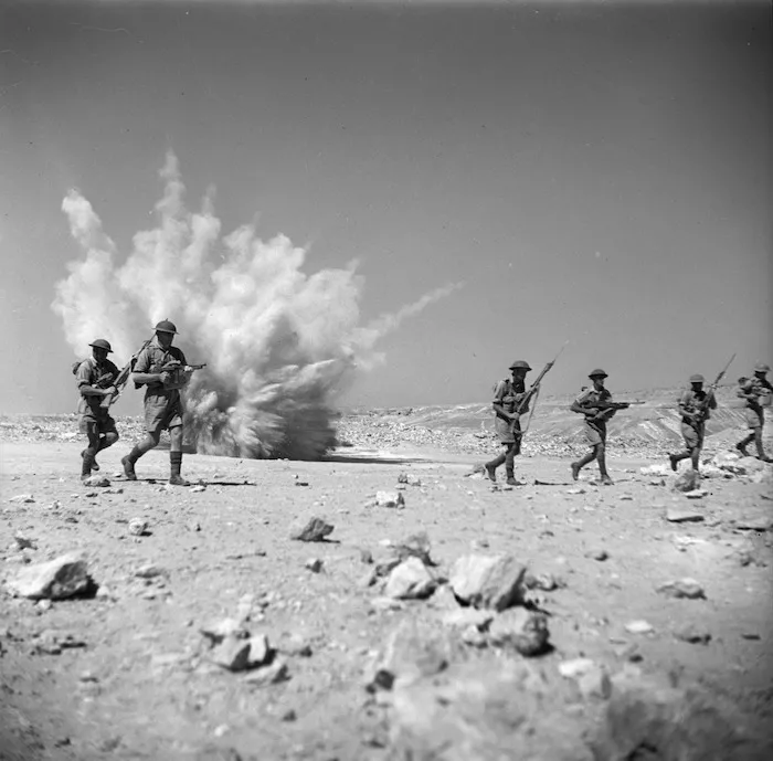 New Zealand infantry training, Egypt