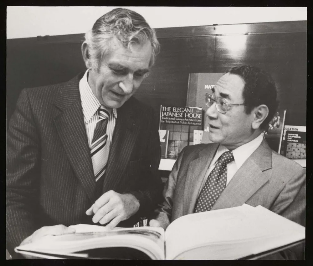 VC Dr D.B.C. Taylor and the Japanese Ambassador, His Excellency Mr. Takashi Oymada