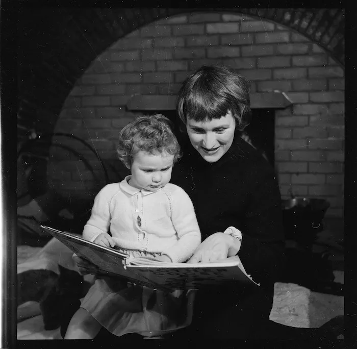 Edith Campion with her daughter Anna