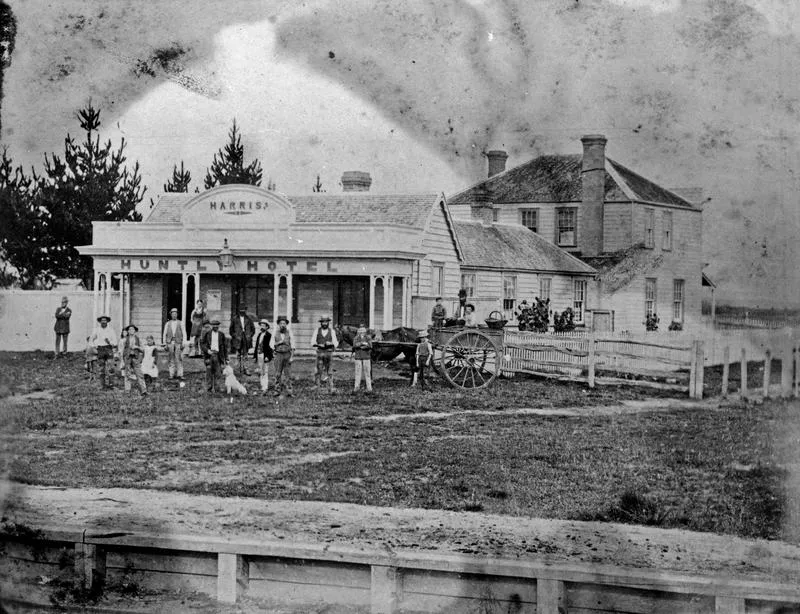 Harris Hotel at Huntly