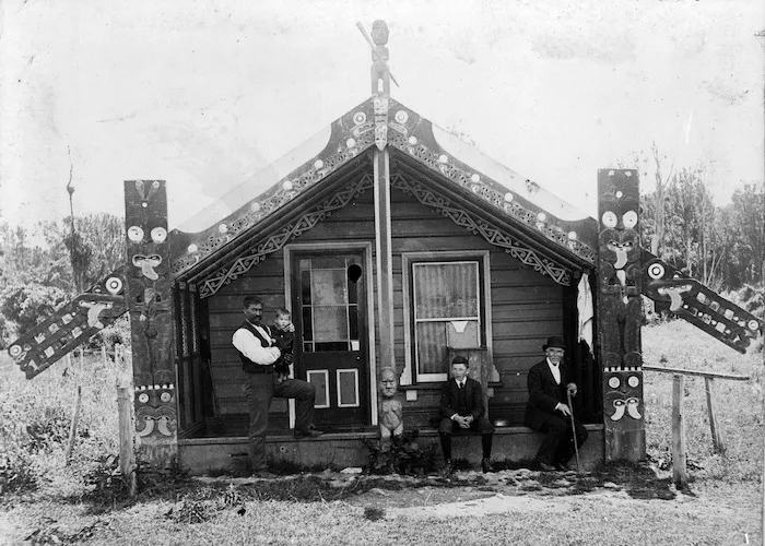 Group outside Uawhaki meeting house, Whakahoro Road, Manakau