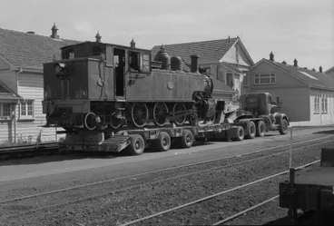 Image: Photograph of locomotive WW 491