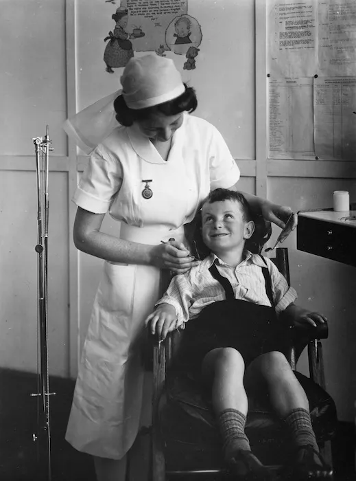 Unidentified child at the Wellington Dental Clinic in Willis Street