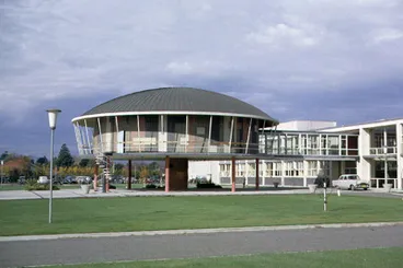 Image: Photograph number UC 11-0507-04