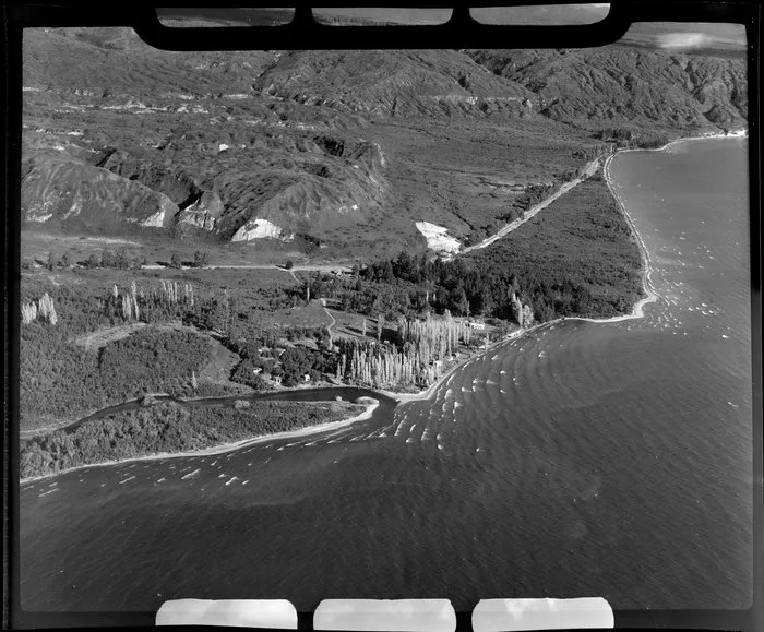 Hatepe river, Lake Taupo